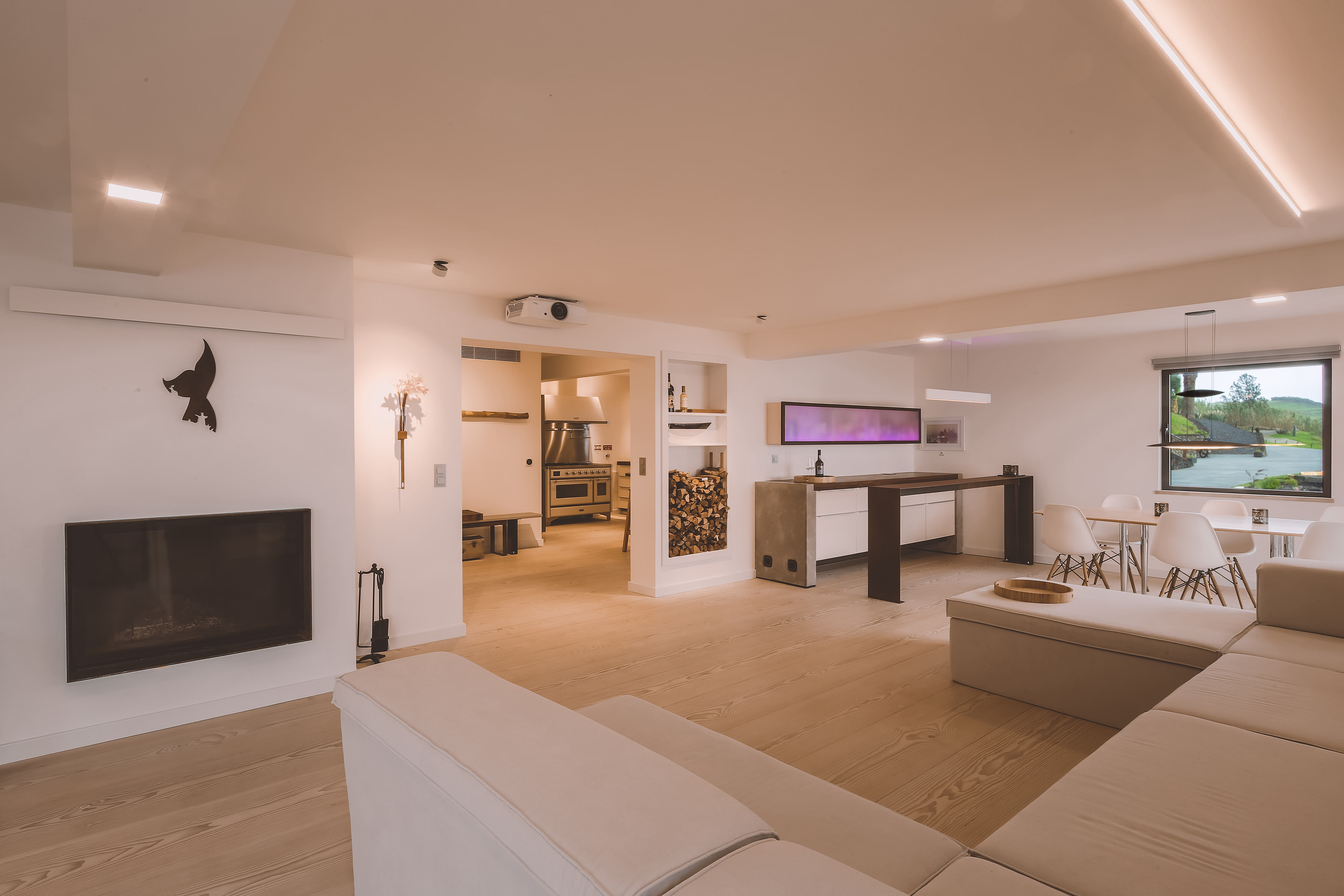 Casa Espalamaca, private Faial accommodation, Atlantic Coast rental, Faial amenities, Horta center, spacious interiors, private stay