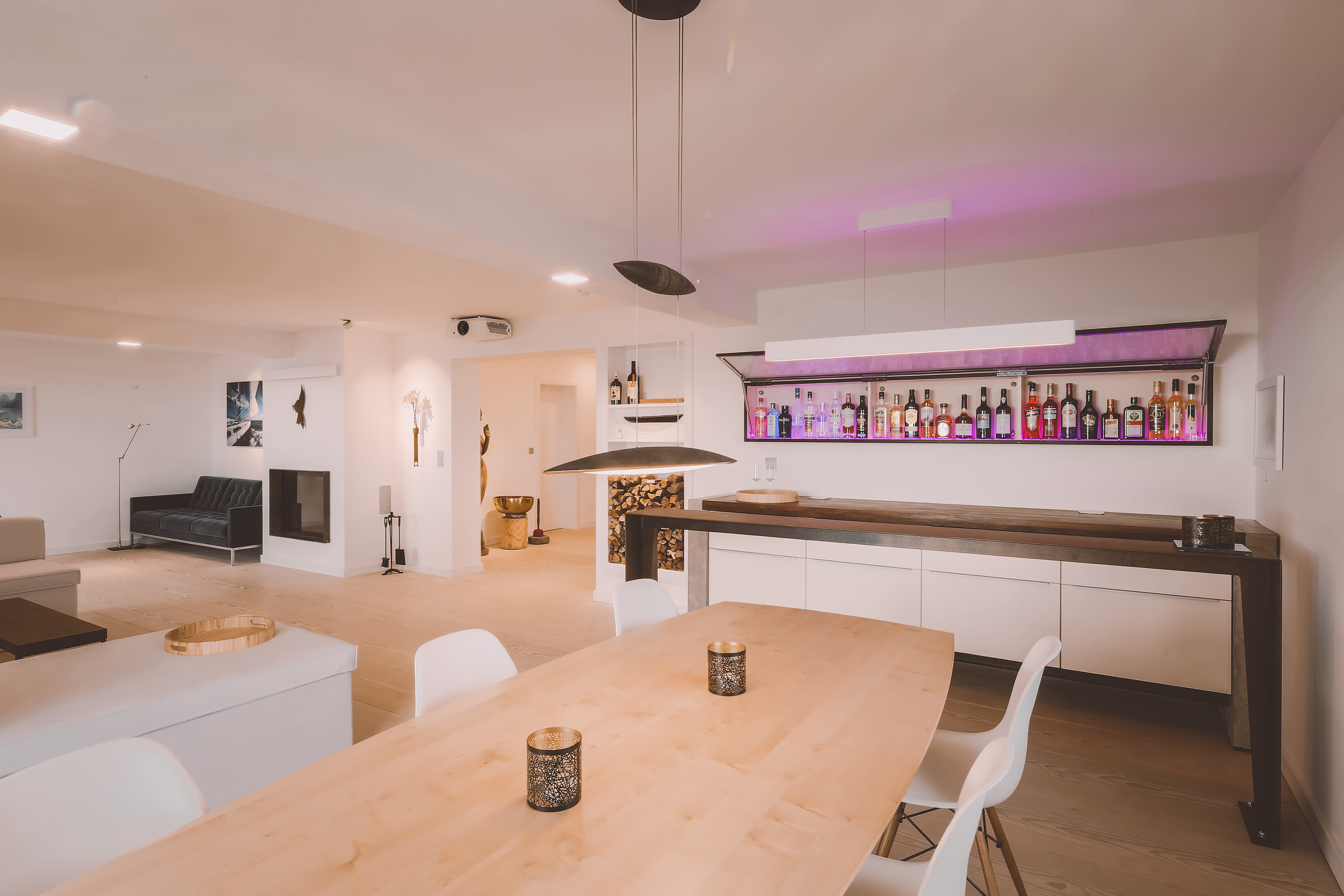 Casa Espalamaca, private Faial accommodation, Atlantic Coast rental, Faial amenities, Horta center, spacious interiors, private stay